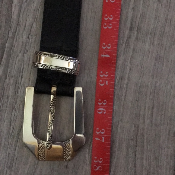 Linea Pelle by Mira K Silver Tone & Leather Belt - Picture 6 of 8